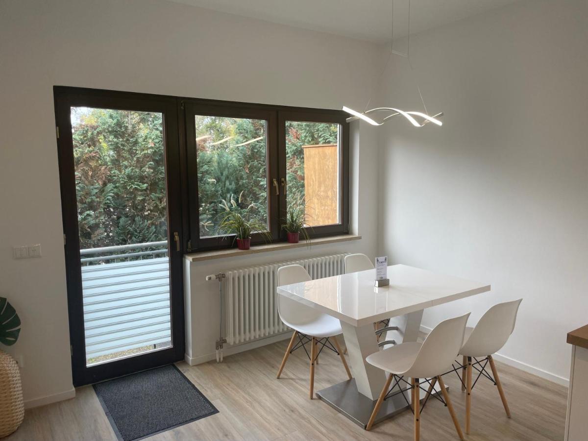 Apartment Im Freizeitpark Wiesloch Exteriör bild